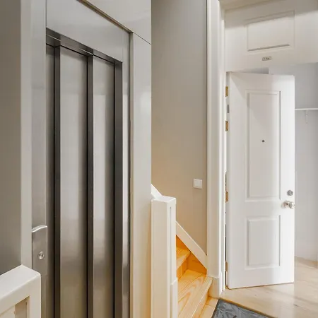 Whome Elegant In Lisbons Historic Downtown Apartman Lisboa