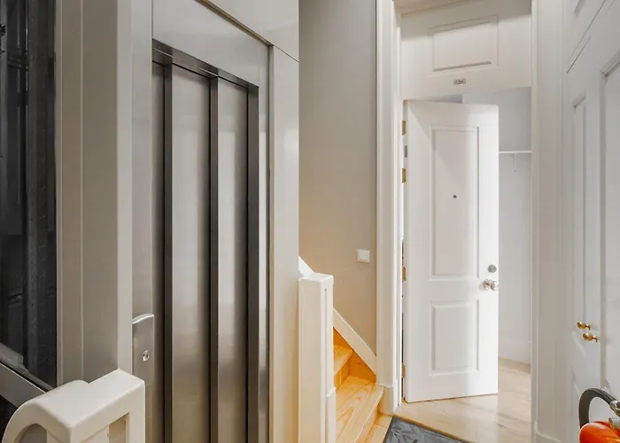 Whome Elegant In Lisbons Historic Downtown Apartament Lizbona